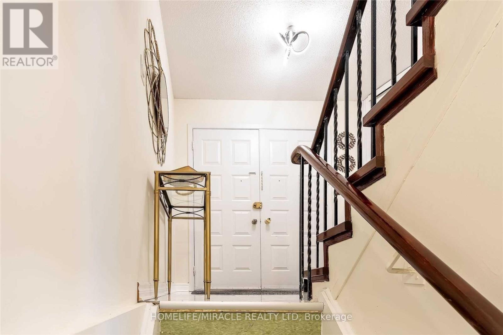 30 Brownridge Crescent, Toronto, Ontario  M9V 4M5 - Photo 30 - W12760140