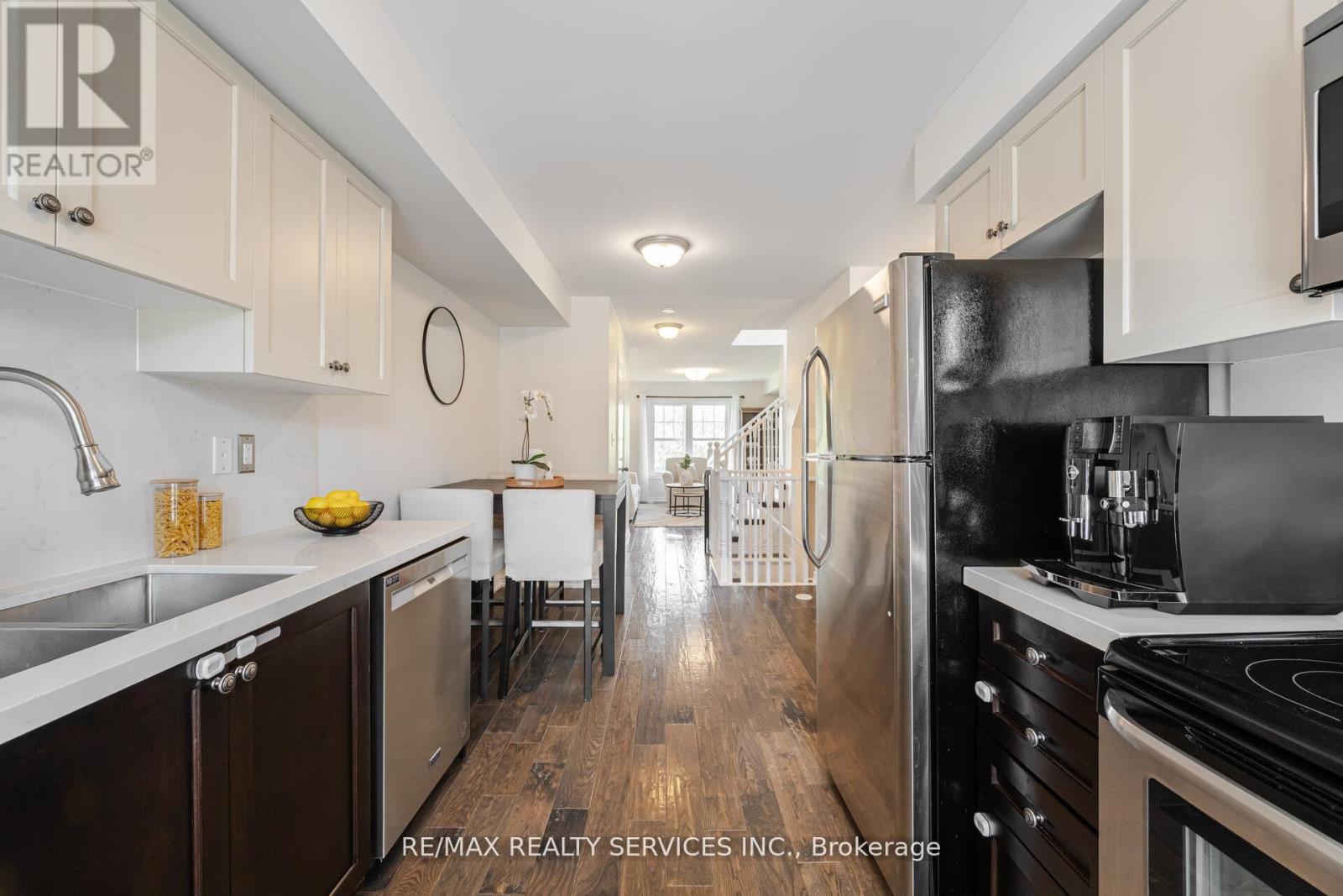 60 Soldier Street, Brampton, Ontario  L7A 4B7 - Photo 8 - W12760144