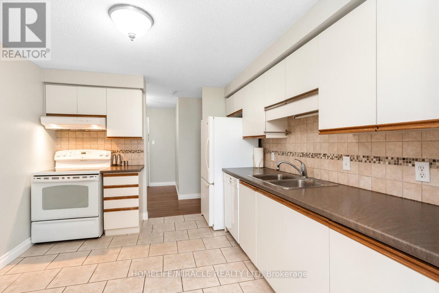 1705 - 35 Green Valley Drive, Kitchener, Ontario  N2P 2A5 - Photo 23 - X12760126