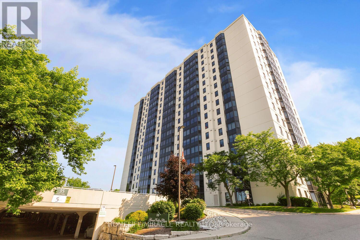 1705 - 35 Green Valley Drive, Kitchener, Ontario  N2P 2A5 - Photo 3 - X12760126