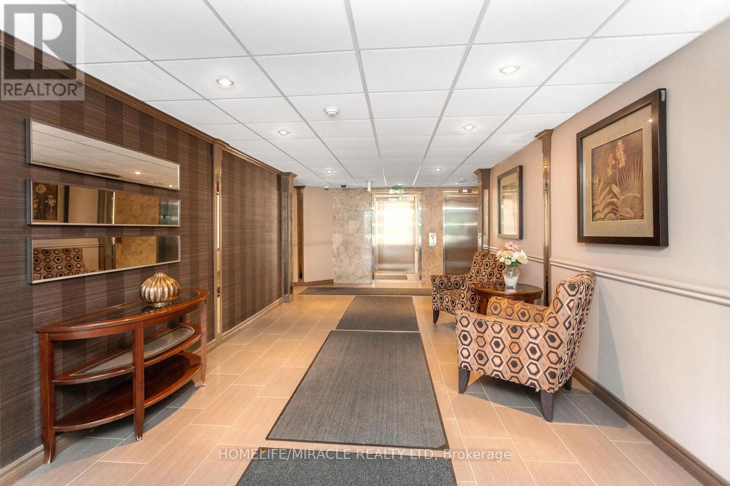 1705 - 35 Green Valley Drive, Kitchener, Ontario  N2P 2A5 - Photo 5 - X12760126