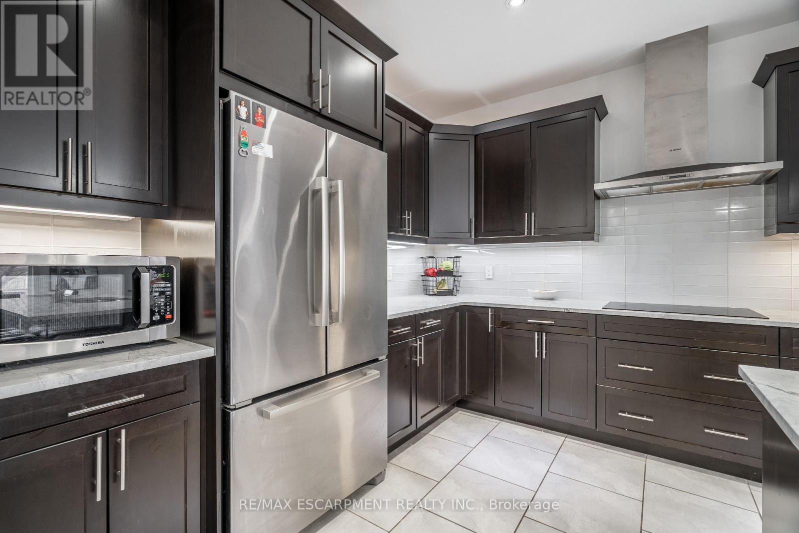 4126 Prokich Court, Lincoln, Ontario  L3J 0M1 - Photo 8 - X12760154