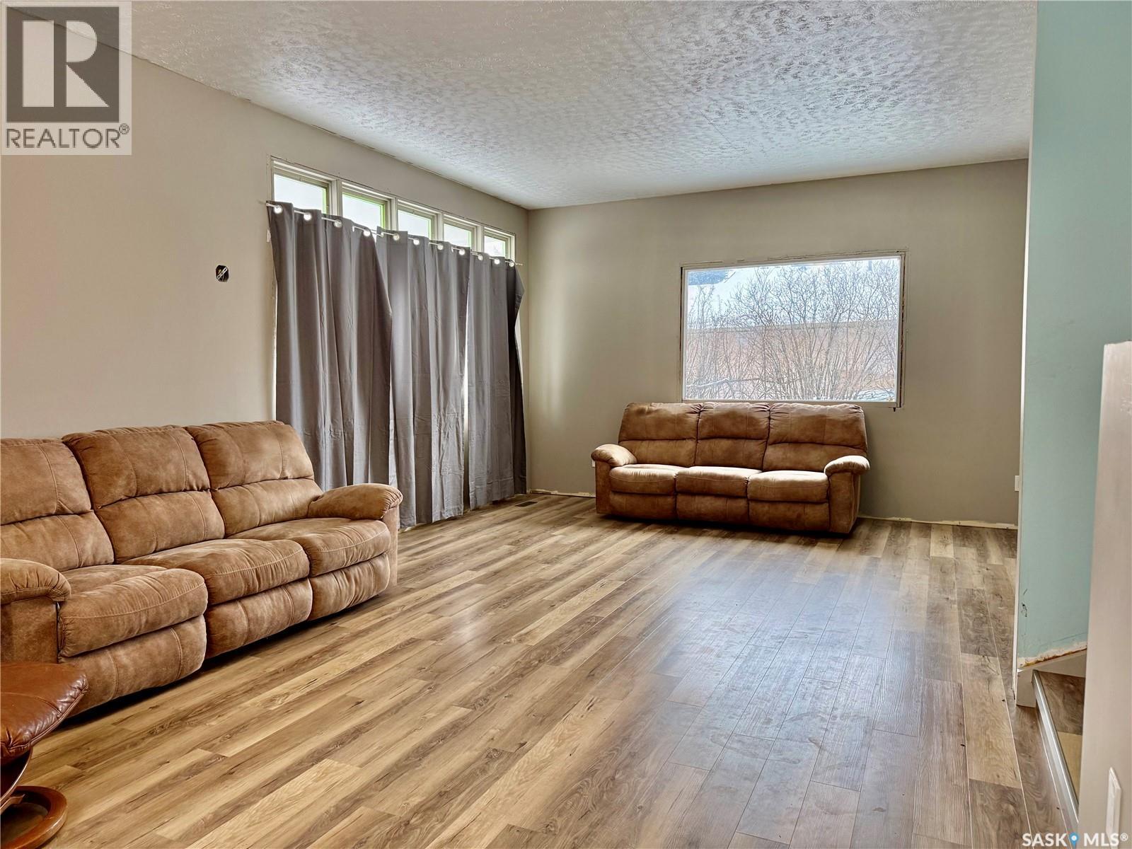 15 Willow Place, Lanigan, Saskatchewan  S0K 2M0 - Photo 8 - SK027827