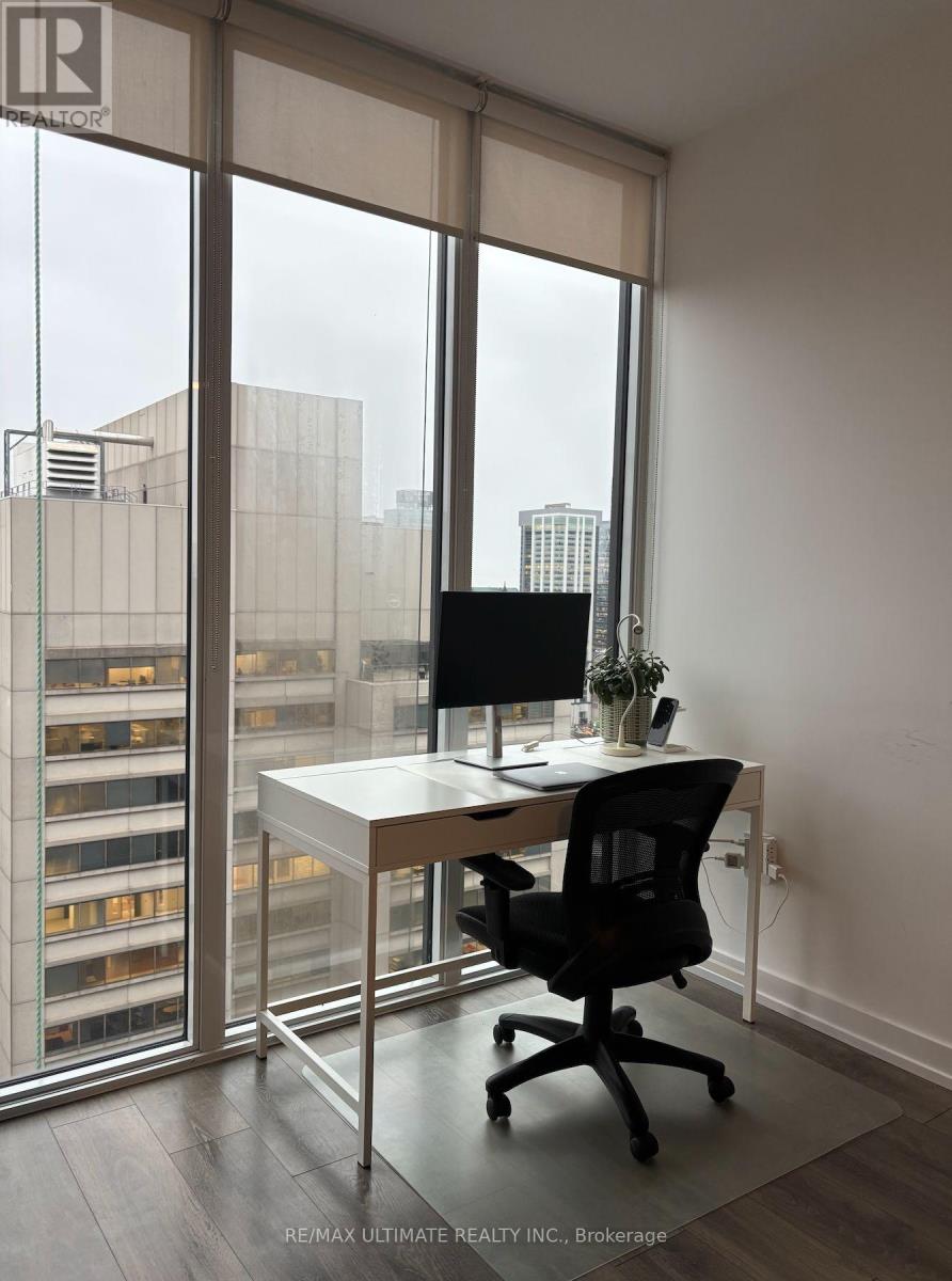 3009 - 426 University Avenue, Toronto, Ontario  M5G 1S9 - Photo 6 - C12759756