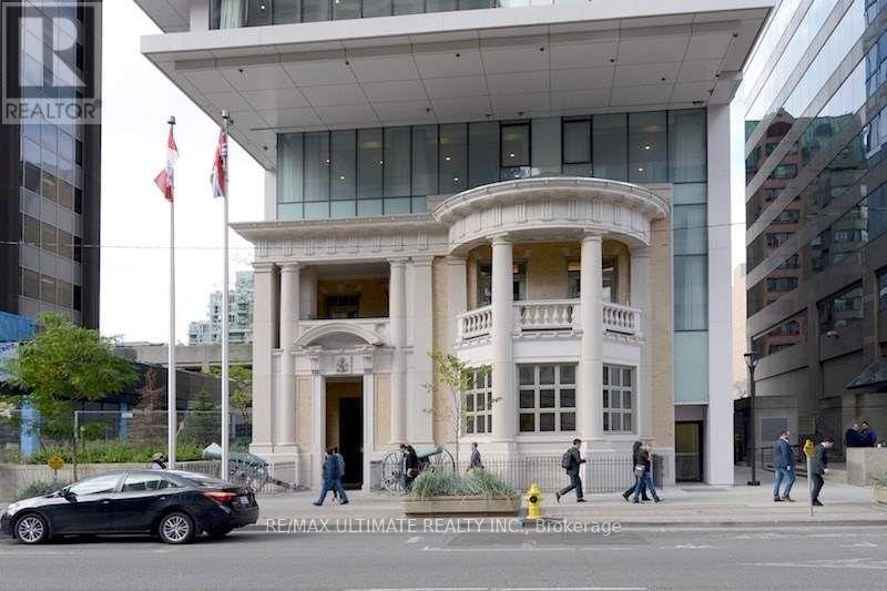 3009 - 426 UNIVERSITY AVENUE, Toronto, Ontario