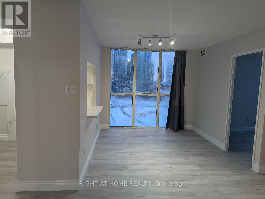 1504 - 265 Enfield Place, Mississauga, Ontario  L5B 3Y7 - Photo 22 - W12740460