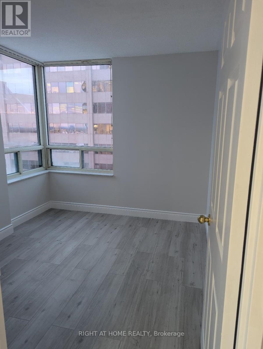 1504 - 265 Enfield Place, Mississauga, Ontario  L5B 3Y7 - Photo 27 - W12740460