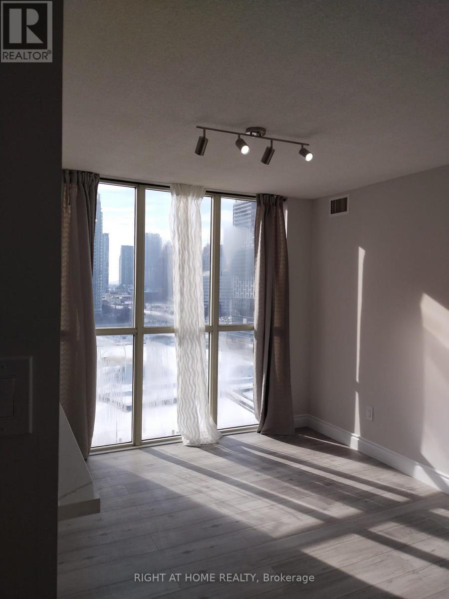 1504 - 265 Enfield Place, Mississauga, Ontario  L5B 3Y7 - Photo 33 - W12740460