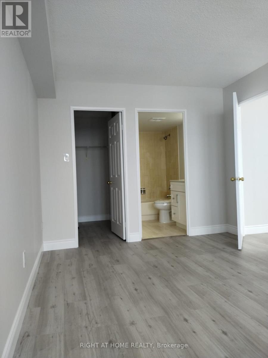 1504 - 265 Enfield Place, Mississauga, Ontario  L5B 3Y7 - Photo 35 - W12740460