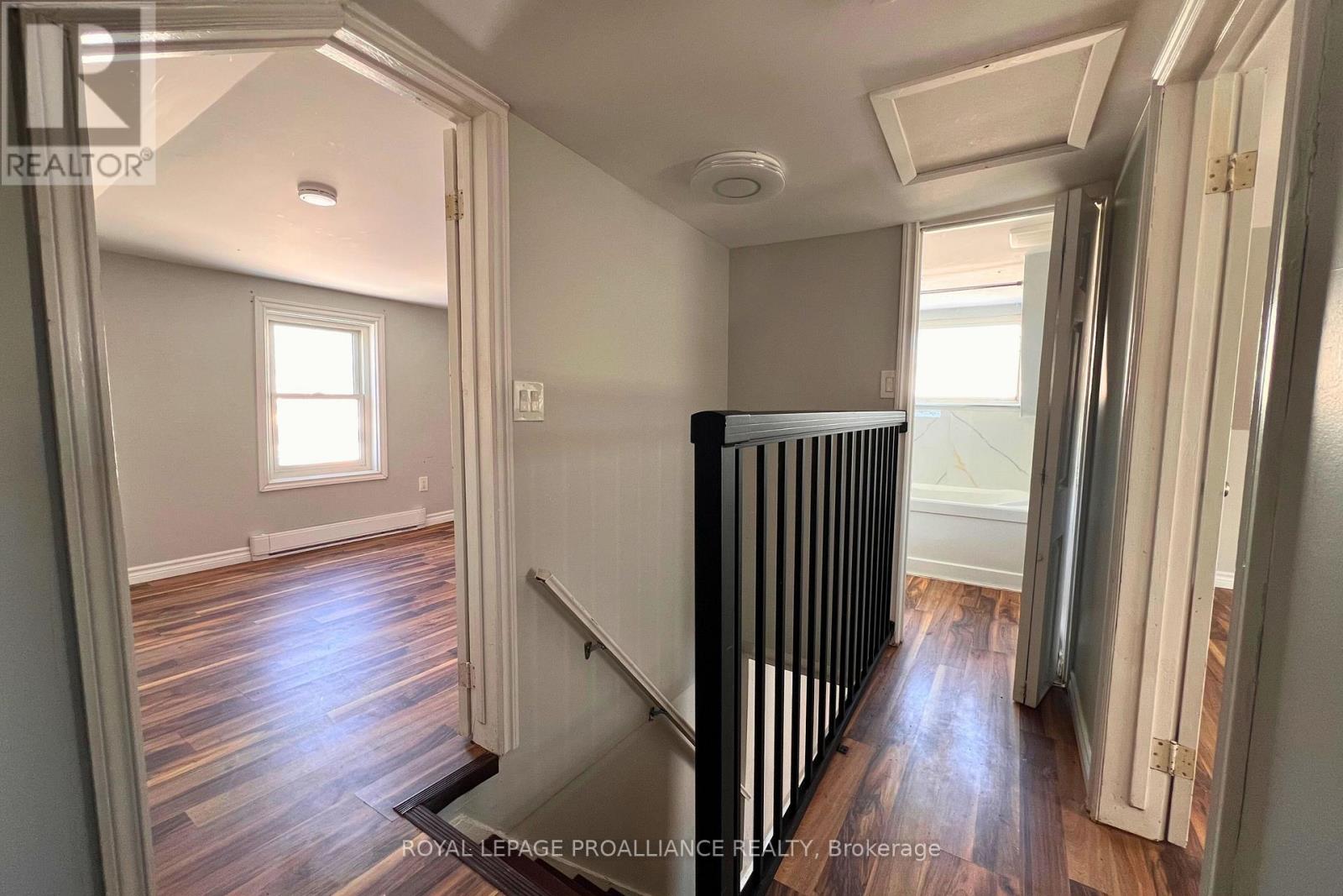 38 Stanley Street, Quinte West (Trenton Ward), Ontario  K8V 4V2 - Photo 17 - X12759168