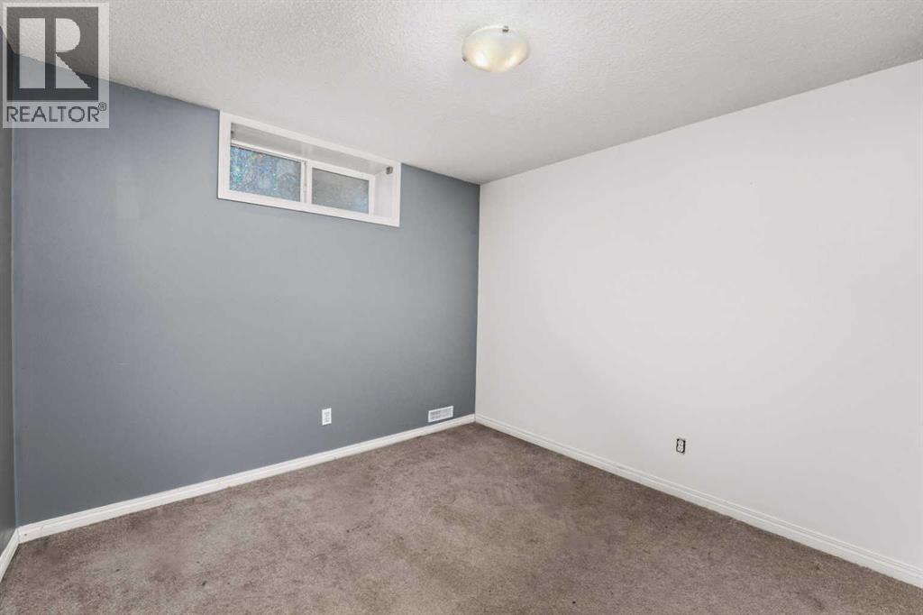 2034 Luxstone Boulevard Sw, Airdrie, Alberta  T4B 0A4 - Photo 33 - A2279633