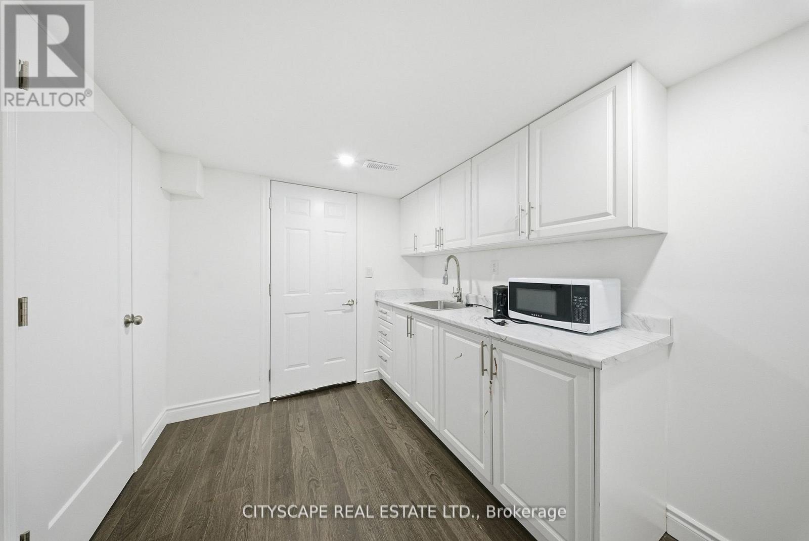 28 Celano Drive, Hamilton, Ontario  L8B 1V3 - Photo 25 - X12760170