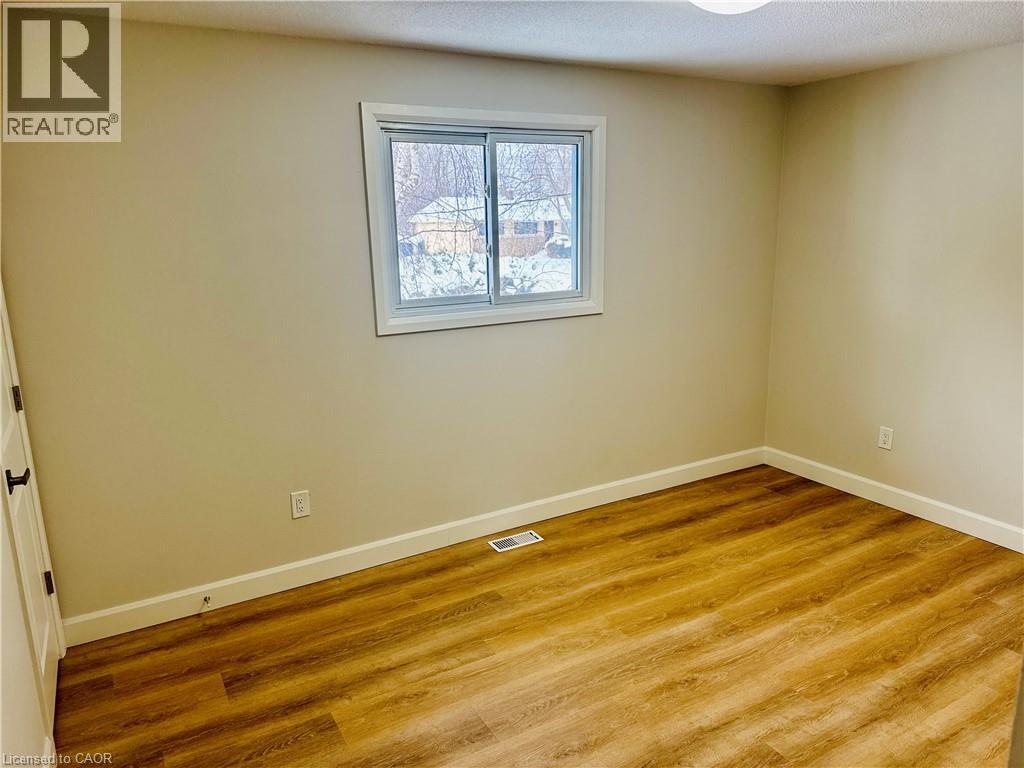 85 Elm Street, Simcoe, Ontario  N3Y 3B7 - Photo 8 - 40802916