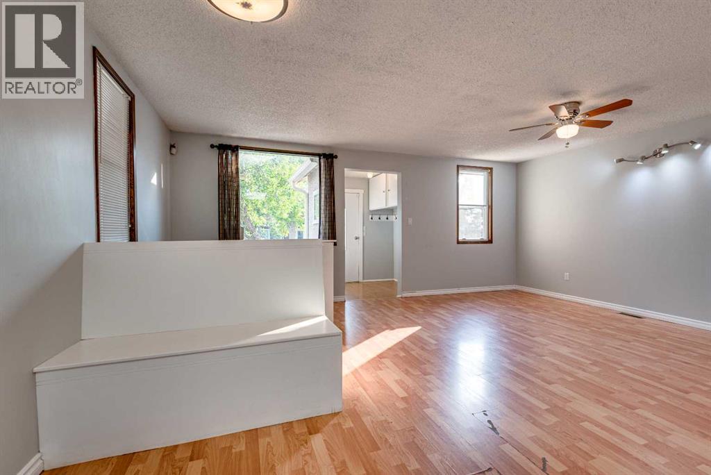 402 Main Street, Trochu, Alberta  T0M 2C0 - Photo 11 - A2270646