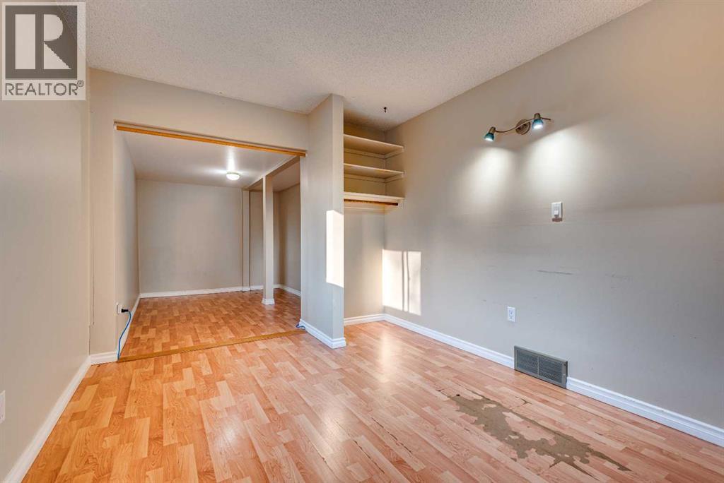 402 Main Street, Trochu, Alberta  T0M 2C0 - Photo 18 - A2270646