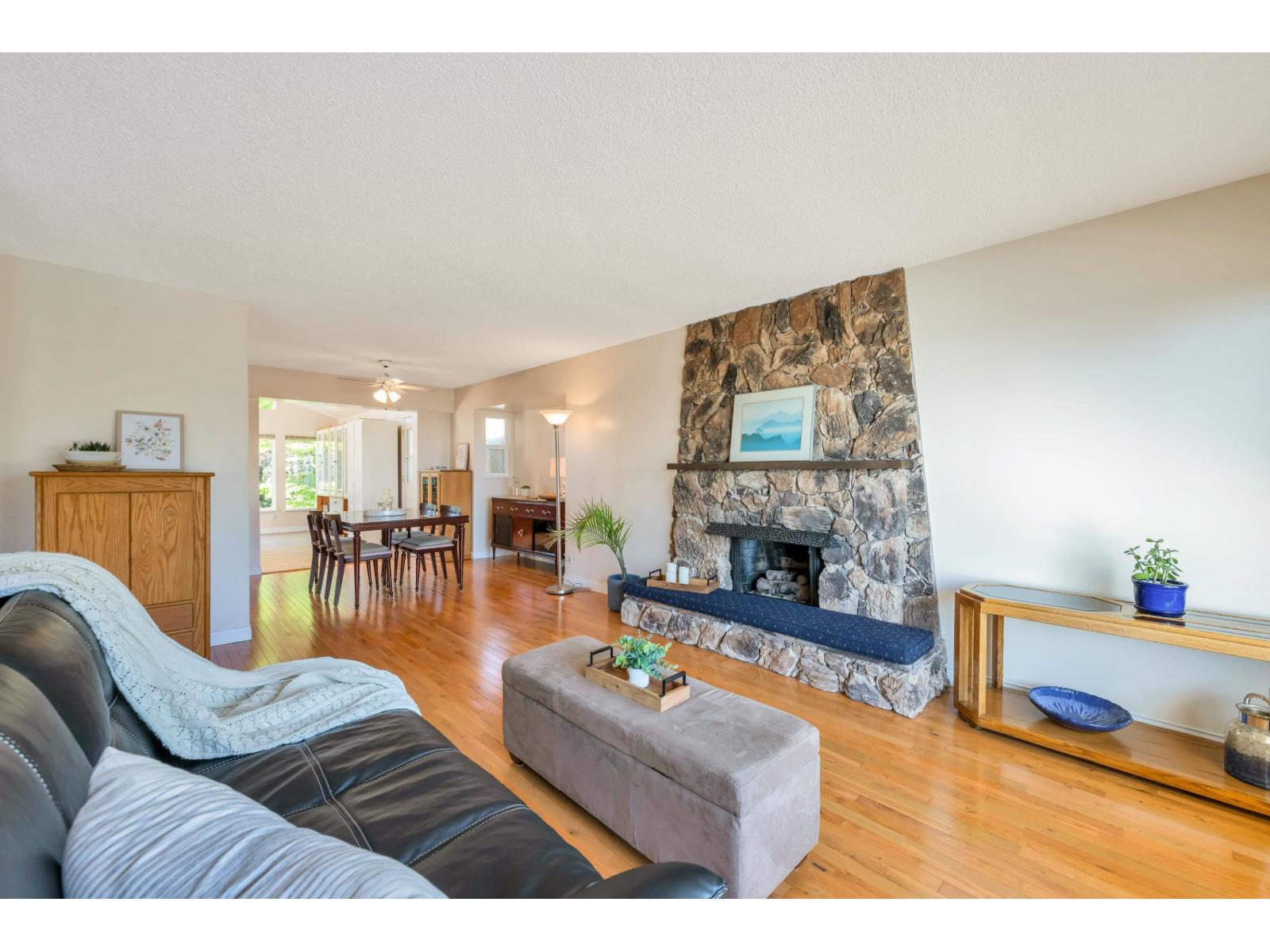 10601 Hermosa Drive, Delta, British Columbia  V4C 6S8 - Photo 6 - R3075233