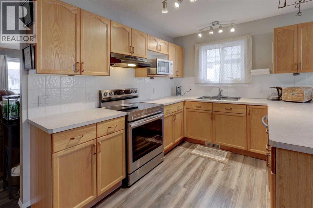 411 Strathford Boulevard, Strathmore, Alberta  T1P 1P2 - Photo 11 - A2283344