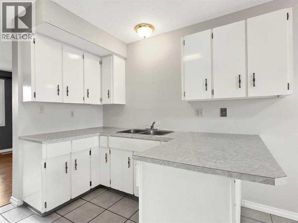 46 97 Avenue, Grande Cache, Alberta  T0E 0Y0 - Photo 4 - A2279939