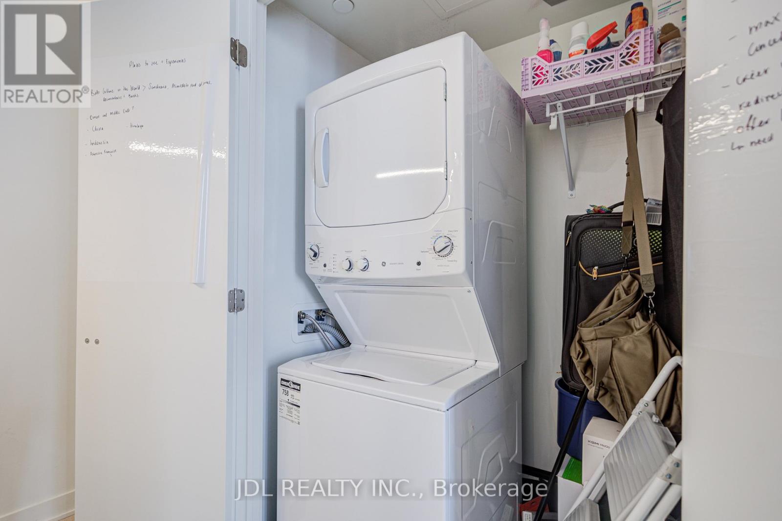 4805 - 11 Yorkville Avenue, Toronto, Ontario  M4W 1L2 - Photo 13 - C12760194