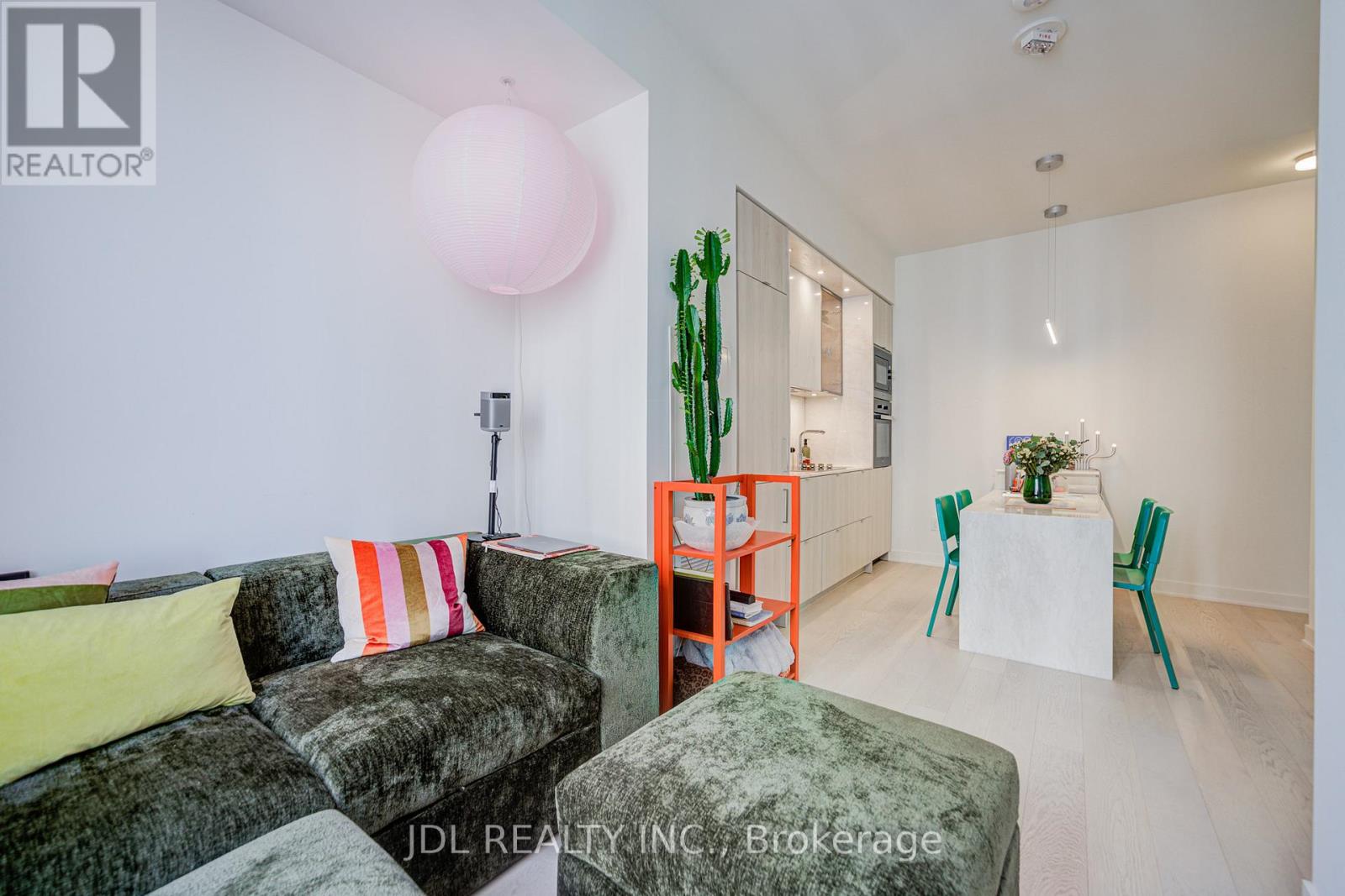 4805 - 11 Yorkville Avenue, Toronto, Ontario  M4W 1L2 - Photo 8 - C12760194