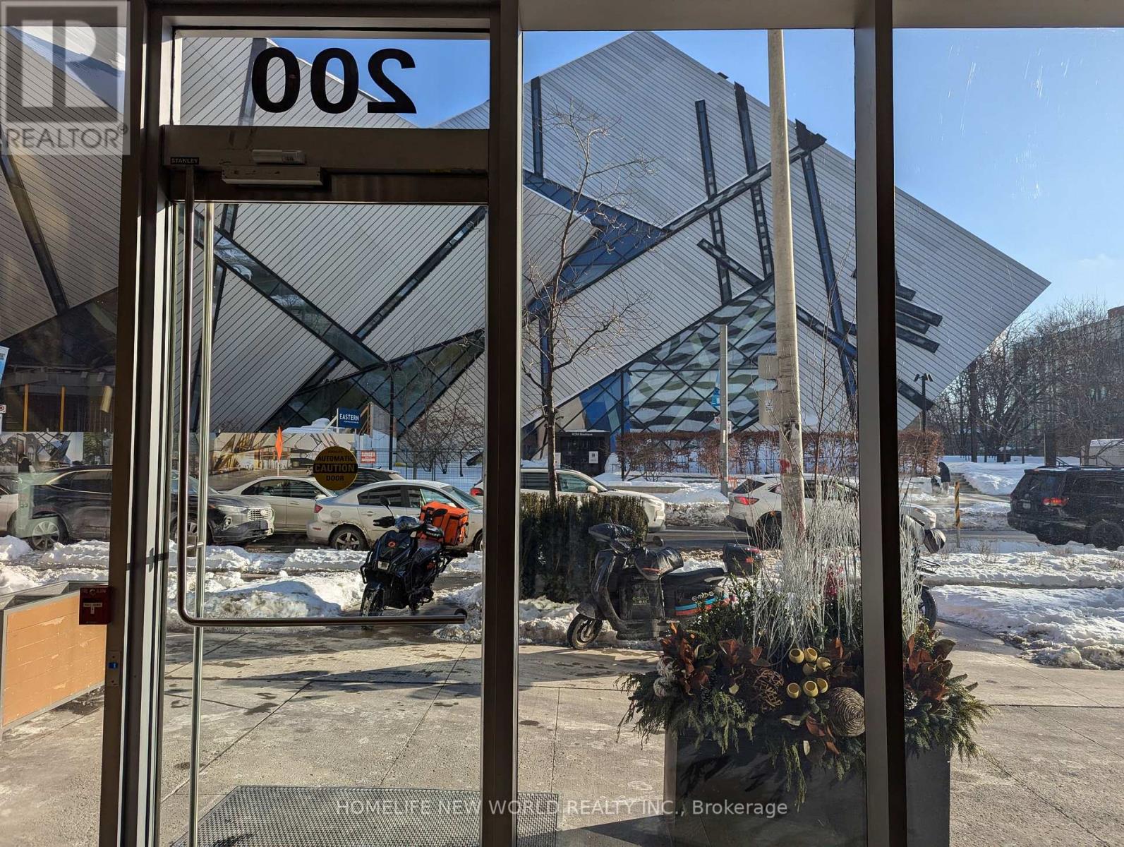 2803 - 200 Bloor Street, Toronto, Ontario  M5S 1T8 - Photo 3 - C12760206