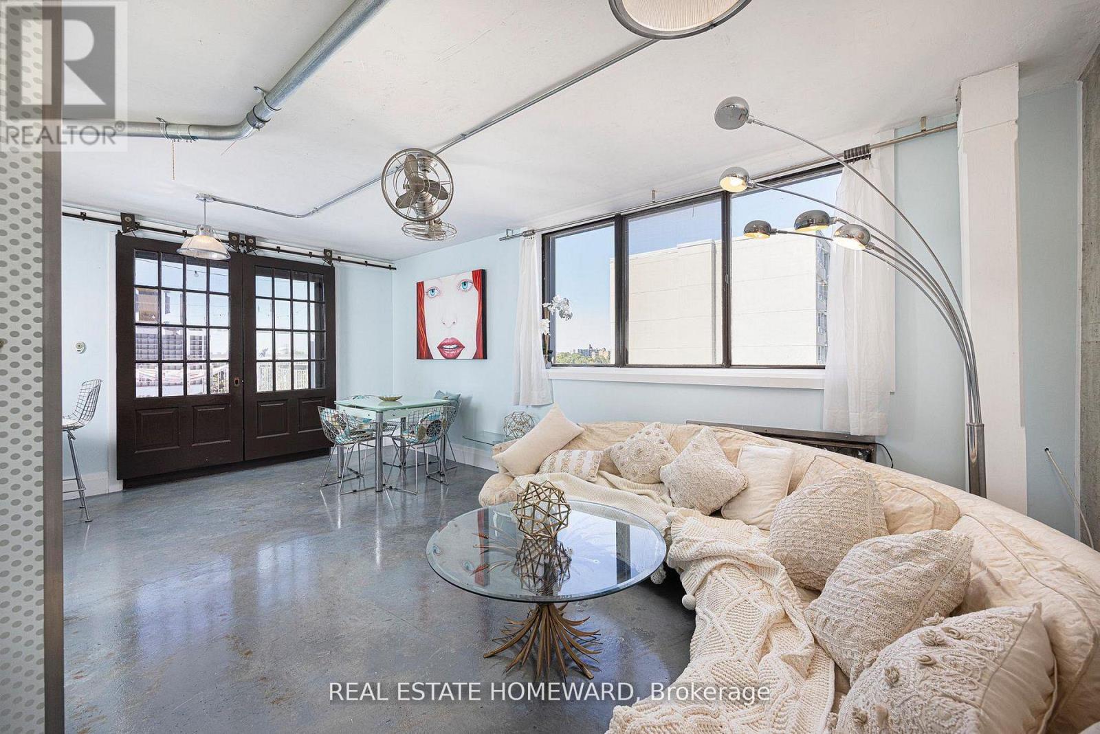 702 - 665 Kennedy Road, Toronto, Ontario  M1K 5E2 - Photo 2 - E12760224