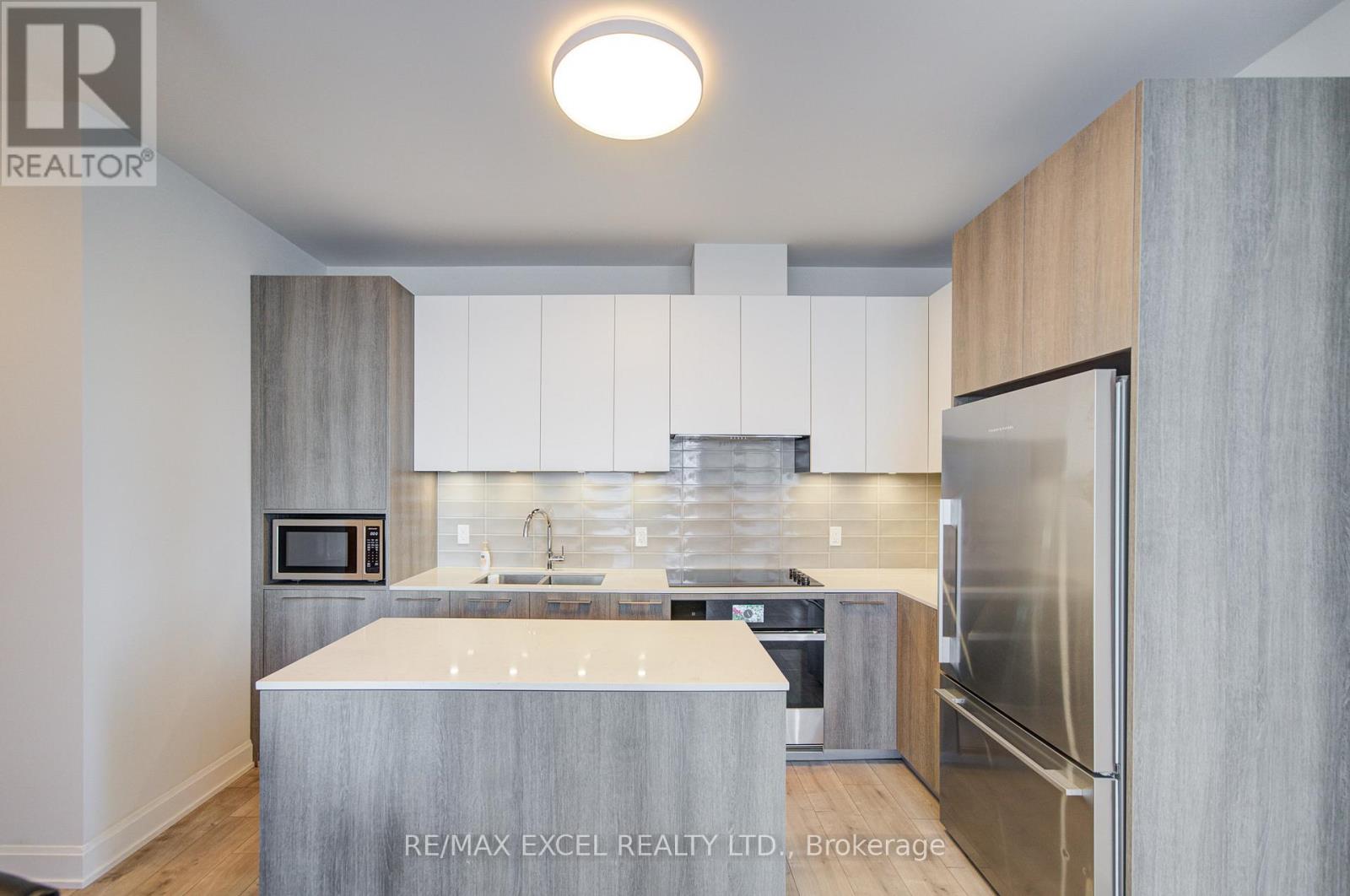 1001 - 38 Water Walk Drive, Markham, Ontario  L3R 6M8 - Photo 15 - N12760214