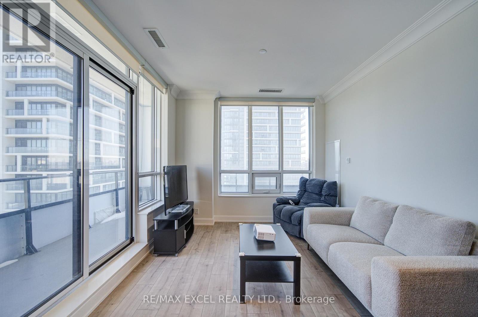 1001 - 38 Water Walk Drive, Markham, Ontario  L3R 6M8 - Photo 24 - N12760214