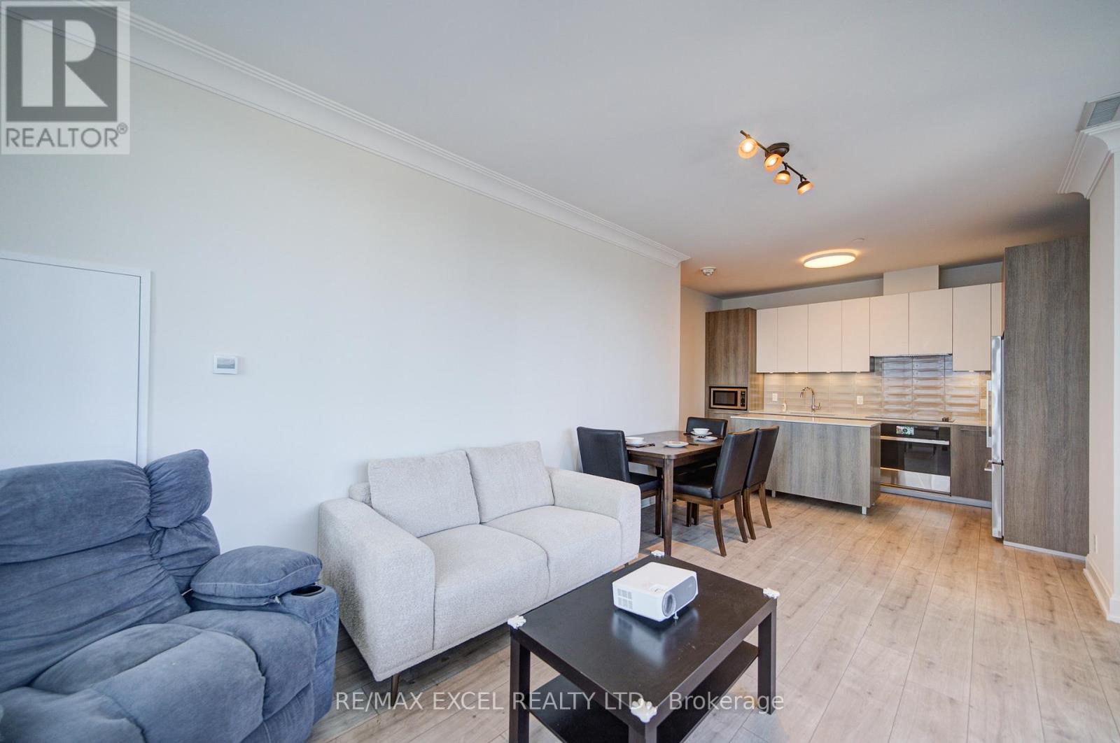 1001 - 38 Water Walk Drive, Markham, Ontario  L3R 6M8 - Photo 25 - N12760214