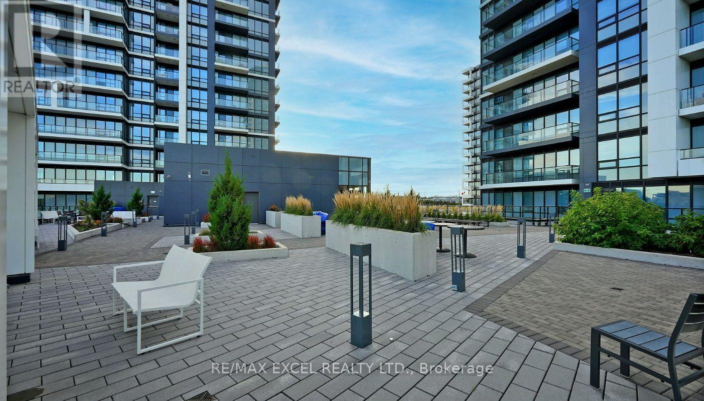 1001 - 38 Water Walk Drive, Markham, Ontario  L3R 6M8 - Photo 42 - N12760214