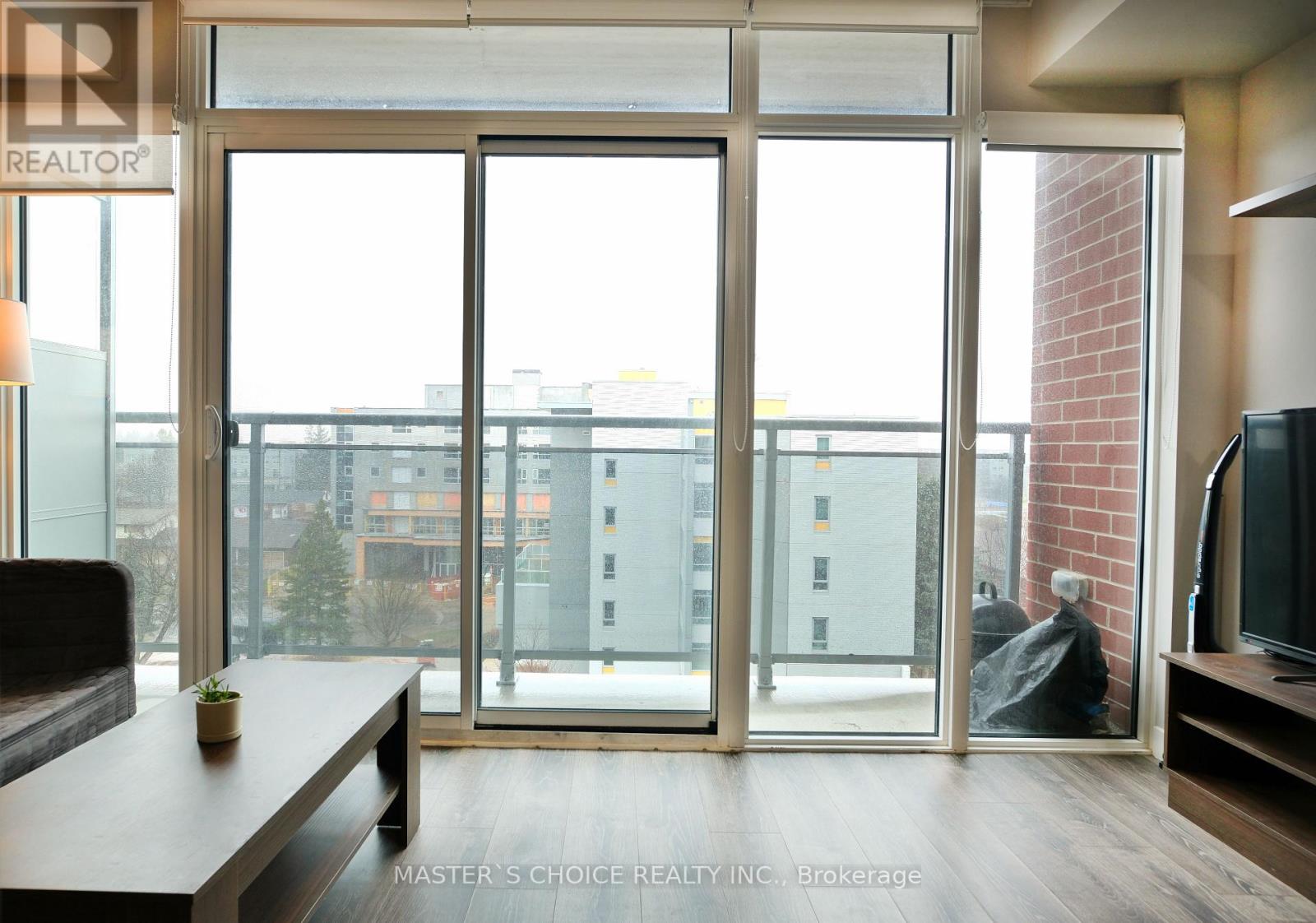 605 - 308 Lester Street, Waterloo, Ontario  N2L 3W6 - Photo 7 - X12760222