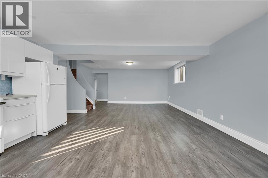 33 Dana Drive Unit# Lower Suite, Hamilton, Ontario  L9A 3H7 - Photo 10 - 40803164