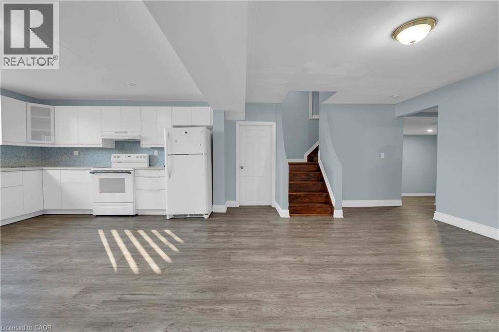 33 Dana Drive Unit# Lower Suite, Hamilton, Ontario  L9A 3H7 - Photo 16 - 40803164