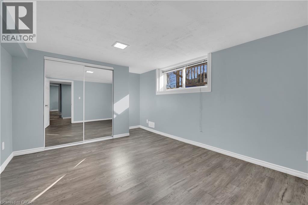 33 Dana Drive Unit# Lower Suite, Hamilton, Ontario  L9A 3H7 - Photo 18 - 40803164