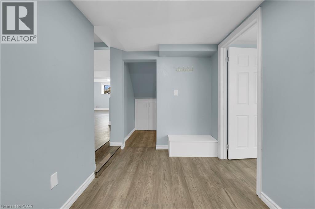 33 Dana Drive Unit# Lower Suite, Hamilton, Ontario  L9A 3H7 - Photo 22 - 40803164