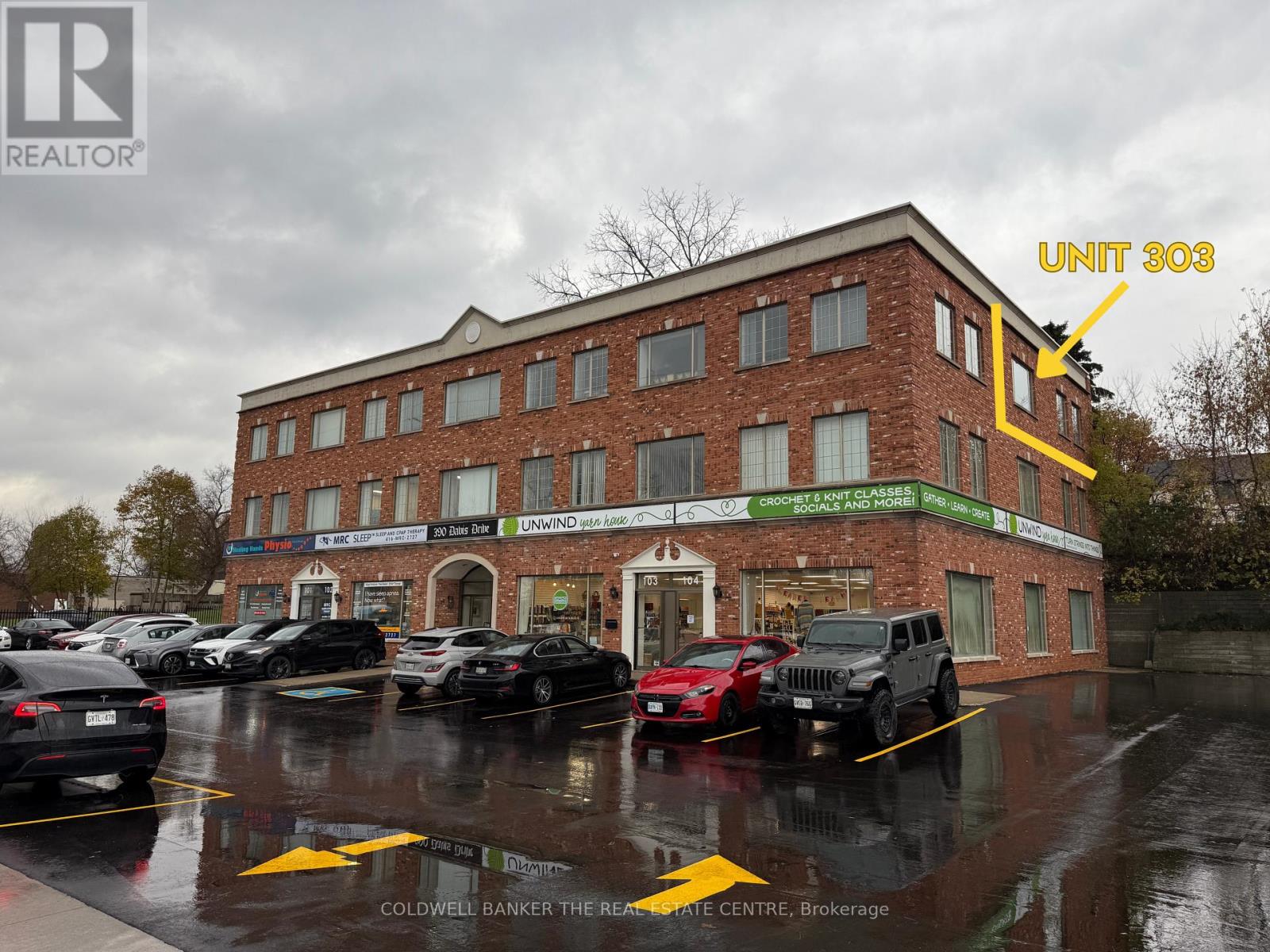 303 - 390 Davis Drive, Newmarket, Ontario  L3Y 7T8 - Photo 4 - N12584496