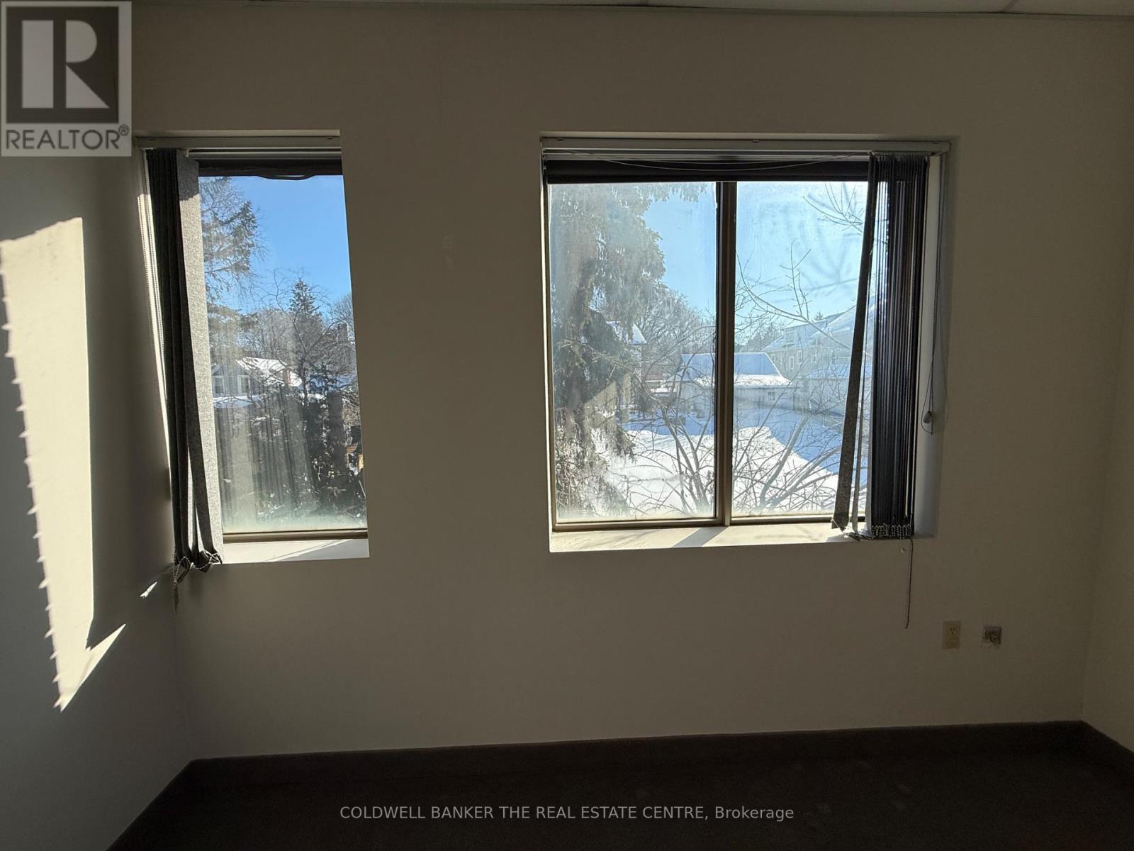 303 - 390 Davis Drive, Newmarket, Ontario  L3Y 7T8 - Photo 21 - N12584496