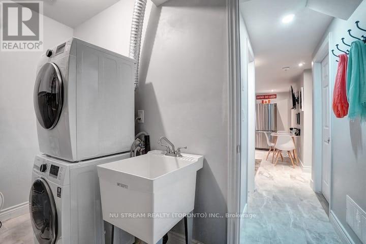 Bsmt 25 Duncannon Drive, Toronto, Ontario  M5P 2L9 - Photo 9 - C12760250