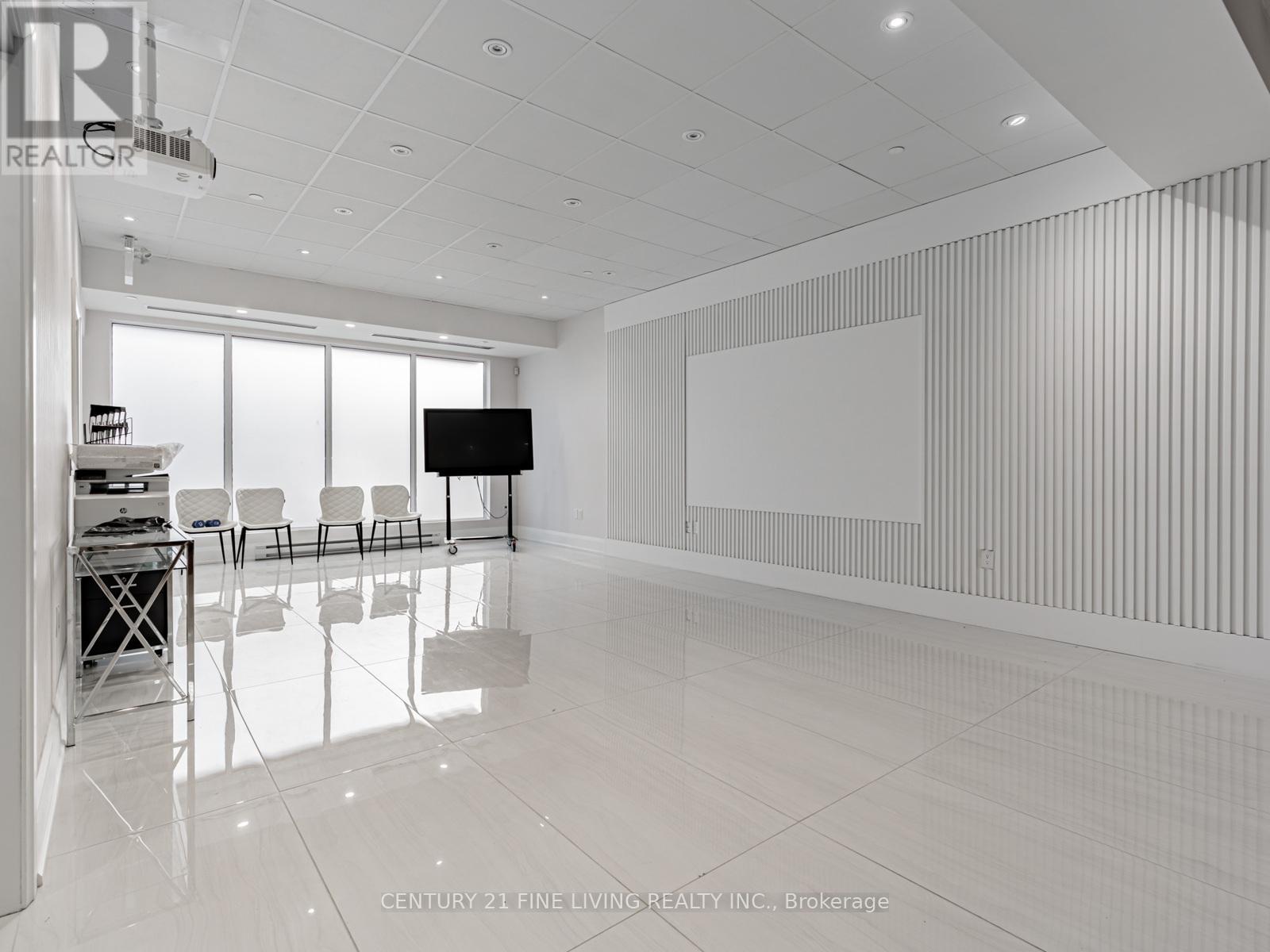 5 - 53 Woodstream Boulevard, Vaughan, Ontario  L4L 7Y8 - Photo 3 - N12760252