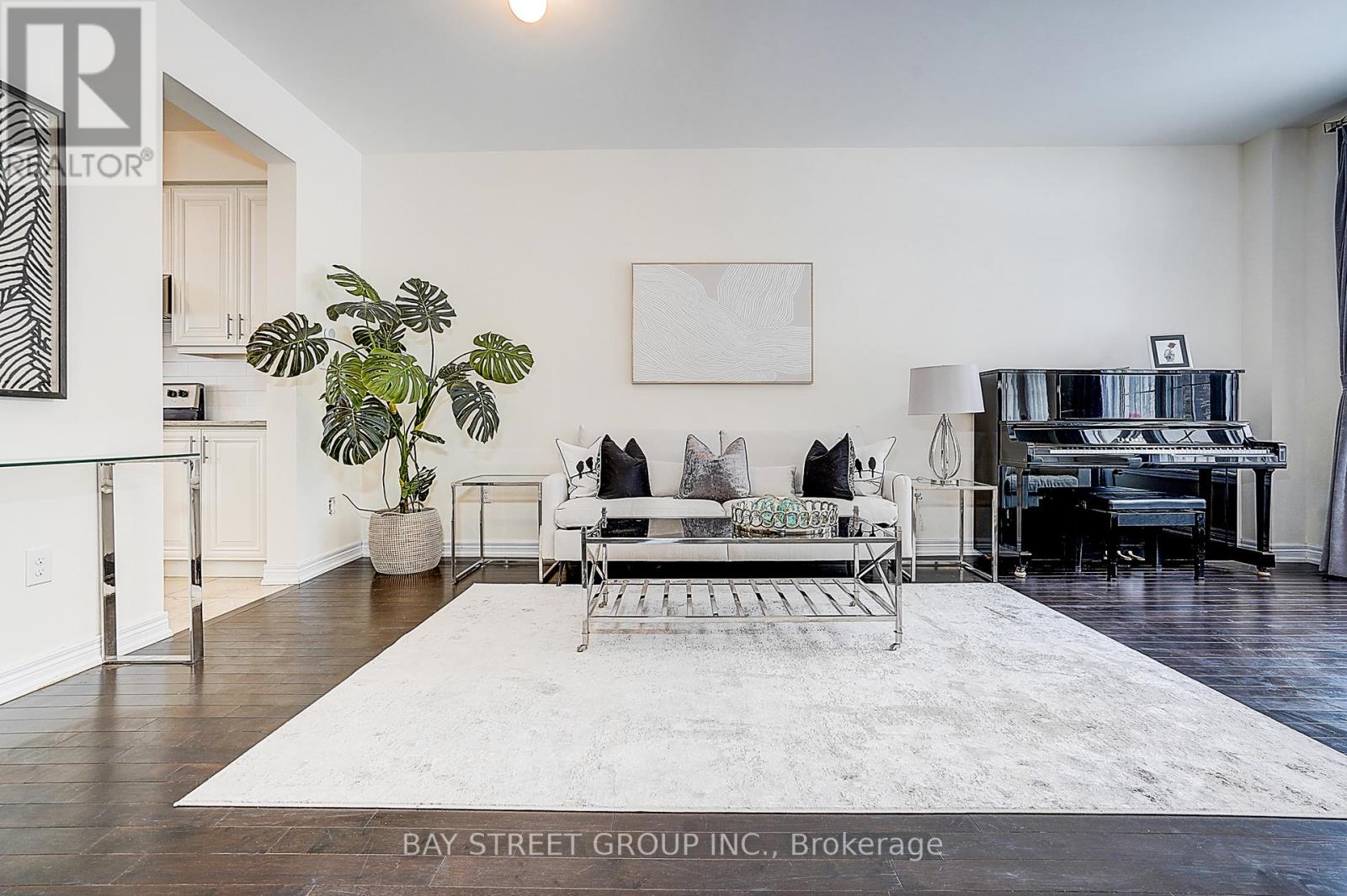 86 Autumn Glow Drive, Markham, Ontario  L6B 0P6 - Photo 10 - N12757116