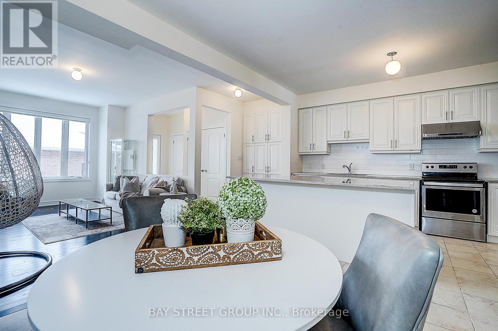 86 Autumn Glow Drive, Markham, Ontario  L6B 0P6 - Photo 19 - N12757116