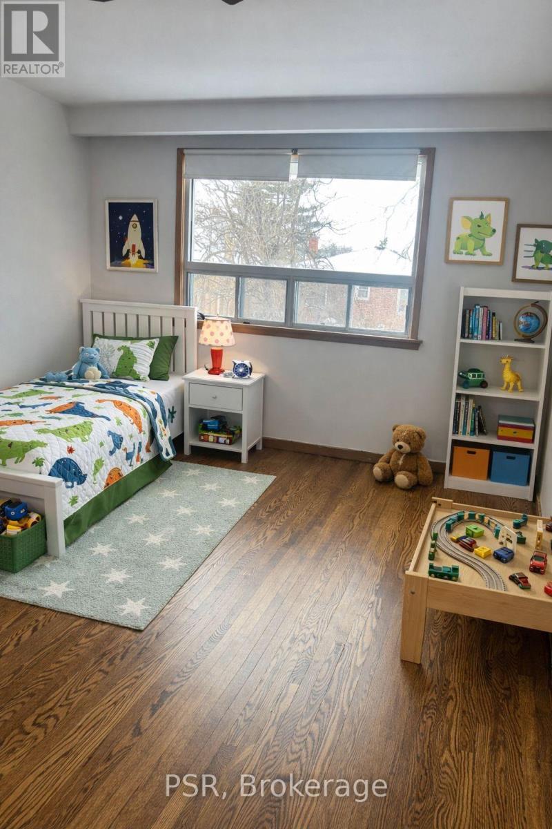 56 Ashmount Crescent, Toronto, Ontario  M9R 1E1 - Photo 19 - W12760254