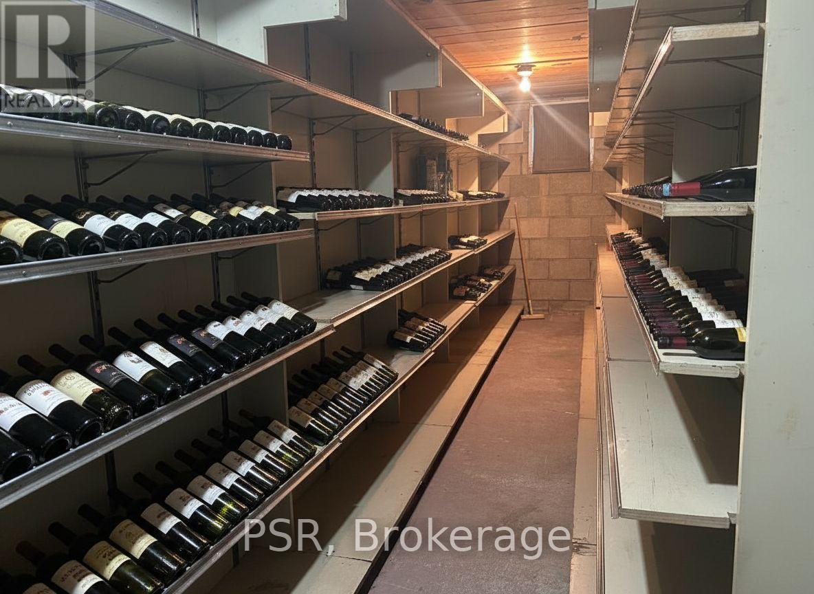 56 Ashmount Crescent, Toronto, Ontario  M9R 1E1 - Photo 27 - W12760254