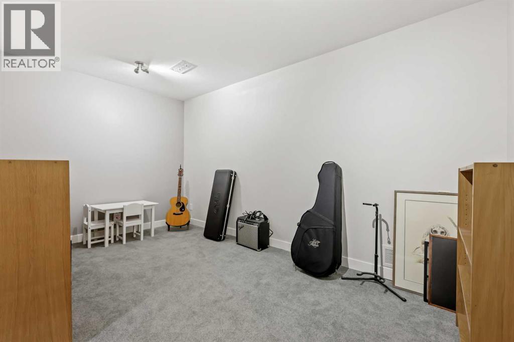 103 Sandarac Place Nw, Calgary, Alberta  T3K 2Y5 - Photo 30 - A2277271