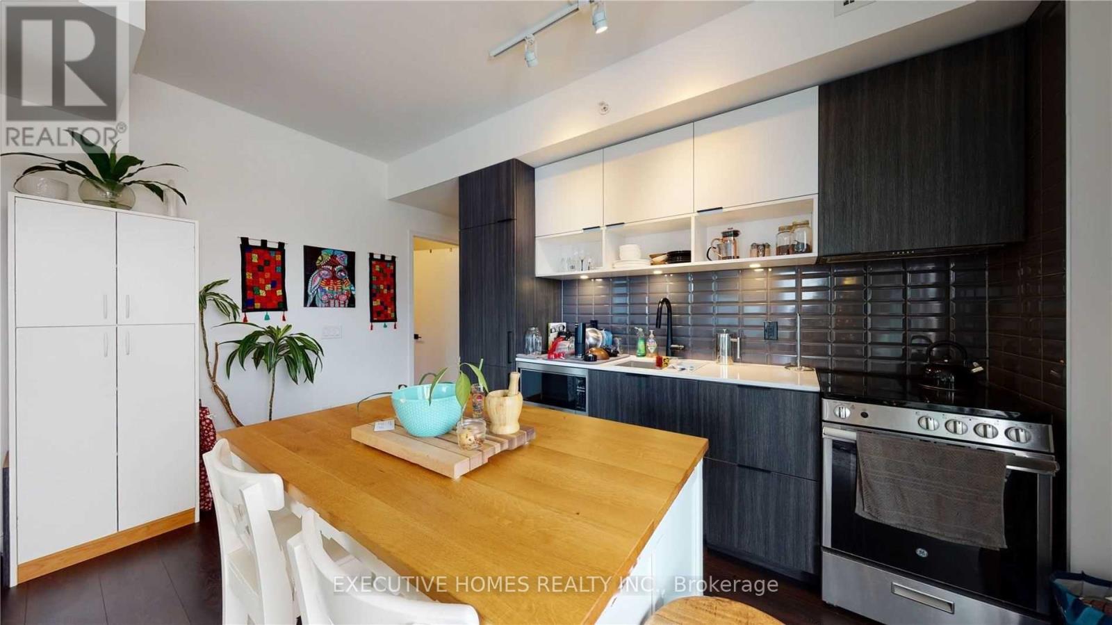 901 - 60 Tannery Road, Toronto, Ontario  M5A 0S8 - Photo 9 - C12750350