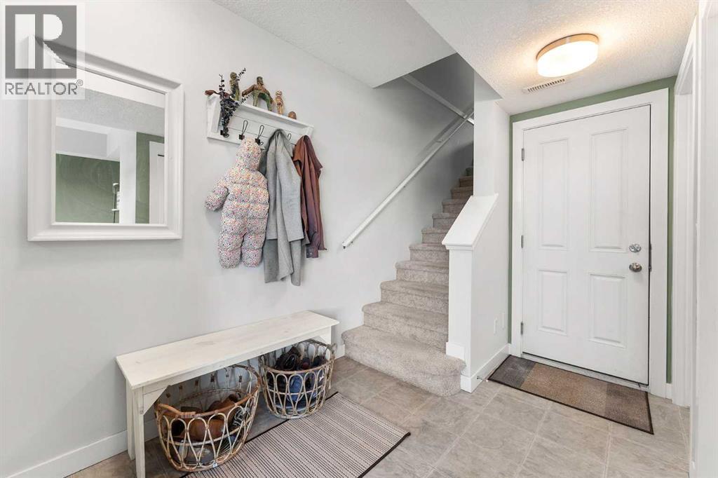 39 Silverado Way Sw, Calgary, Alberta  T2X 0S2 - Photo 2 - A2280932