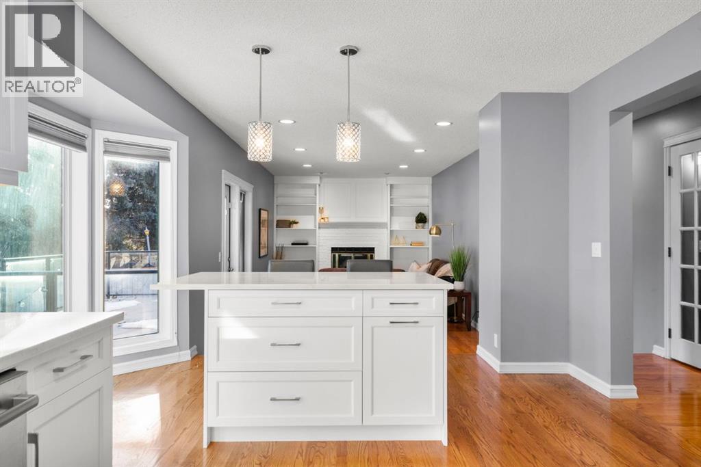 16 Woodacres Drive Sw, Calgary, Alberta  T2W 4V9 - Photo 12 - A2281059