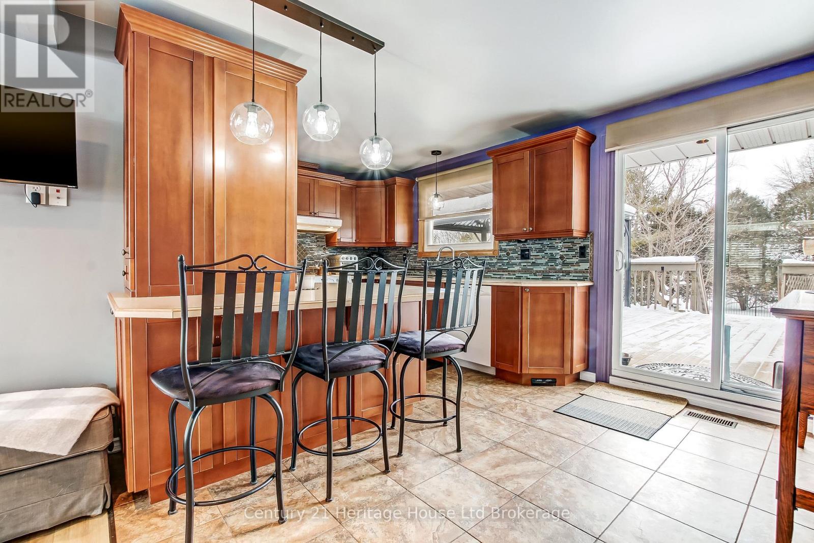 702 Queen Street, East Zorra-Tavistock, Ontario  N0J 1M0 - Photo 19 - X12757994