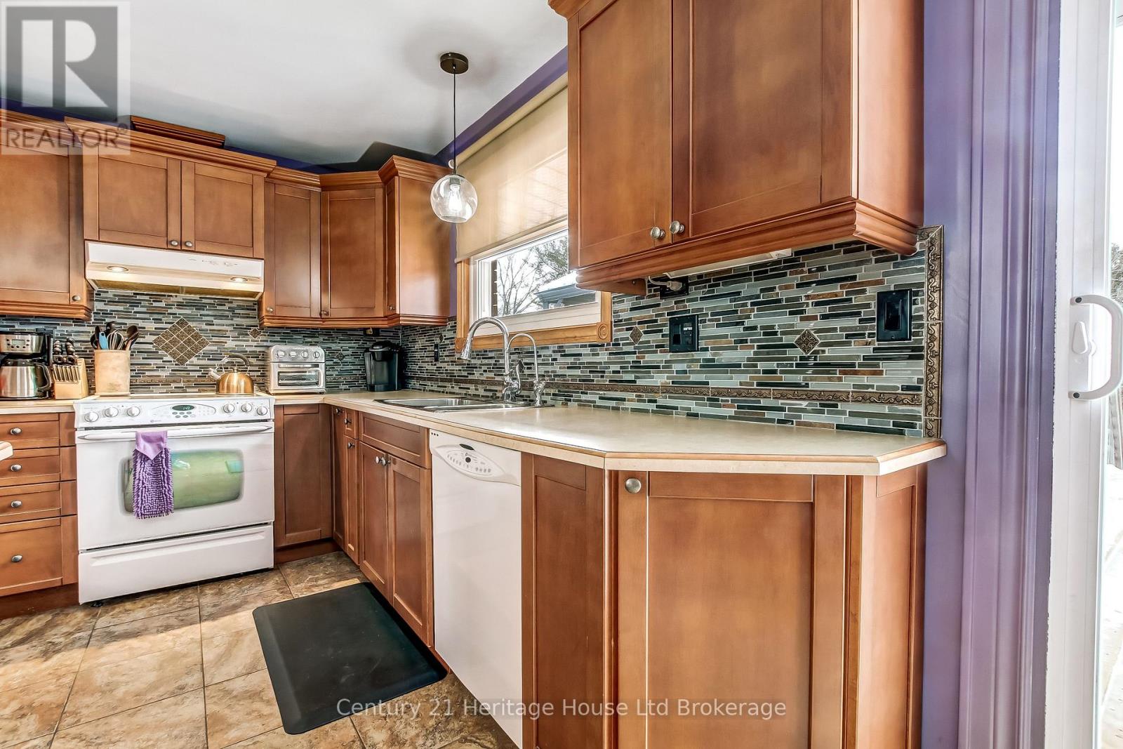 702 Queen Street, East Zorra-Tavistock, Ontario  N0J 1M0 - Photo 20 - X12757994