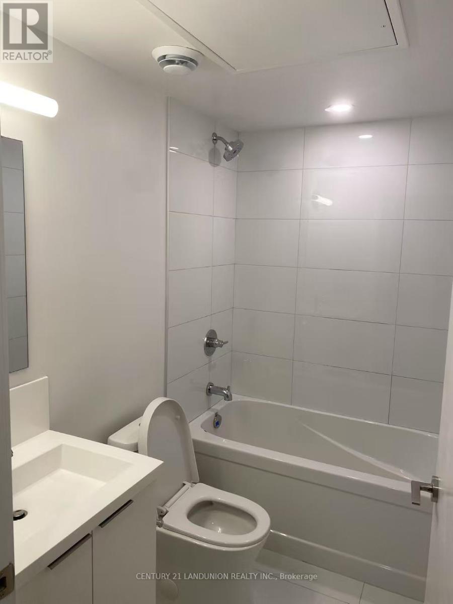 2605 - 238 Simcoe Street, Toronto, Ontario  M5T 3B9 - Photo 3 - C12760282